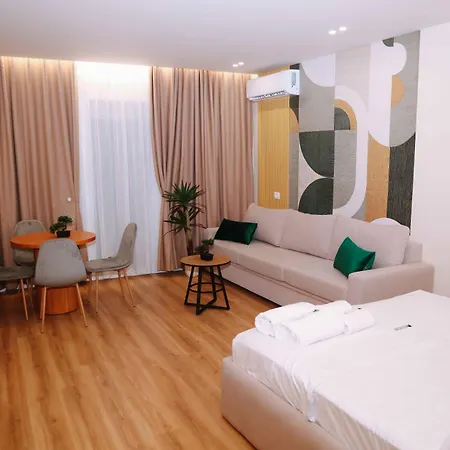 Altamar Luxury Suites&penthouse Golem (Tirana)