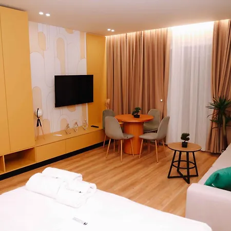 Altamar Luxury Suites&penthouse Golem (Tirana)