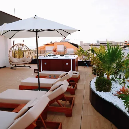 Altamar Luxury Suites&penthouse Golem (Tirana)