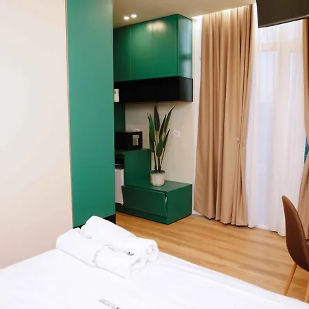 Altamar Luxury Suites&penthouse * Golem (Tirana)