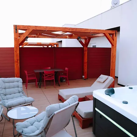 Altamar Luxury Suites&penthouse * Golem (Tirana)